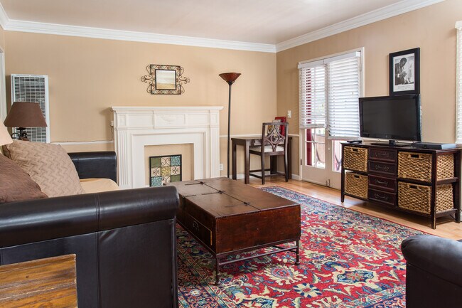 Living Room - 1766 Vista Del Mar Ave