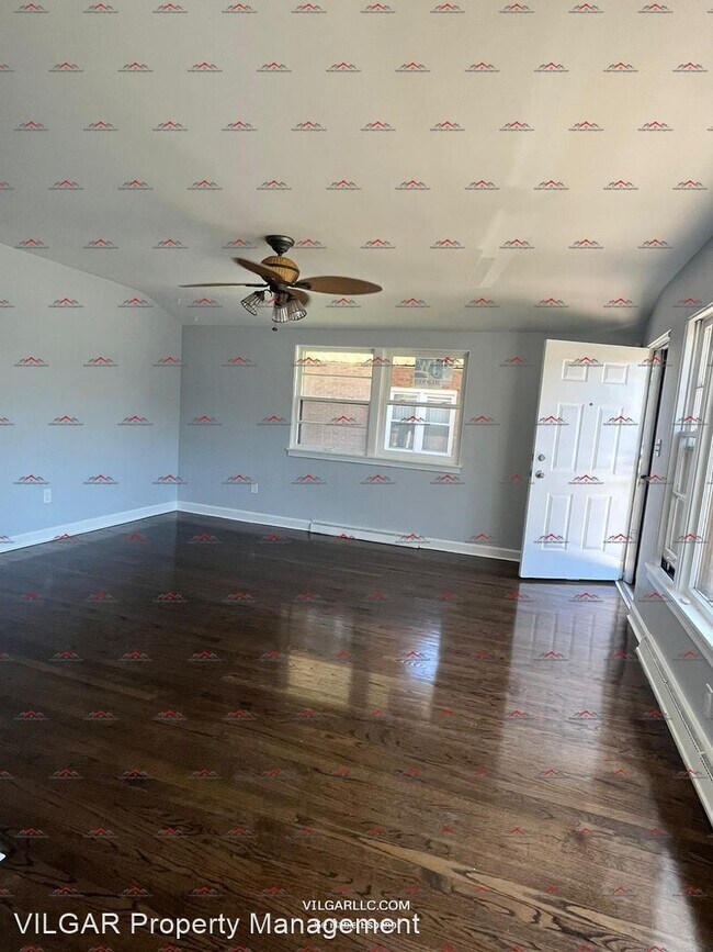 Foto del edificio - 3 br, 1 bath House - 930 W. 21st Ave.