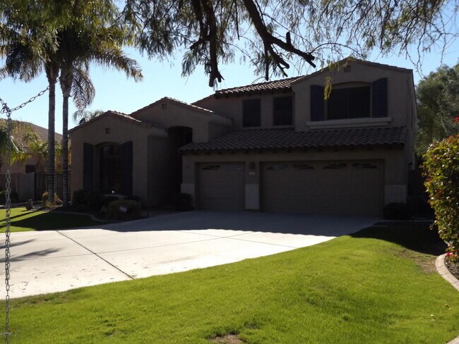 Building Photo - OCOTILLO LAKE HOME WITH POOL AND SPA AVAIL...