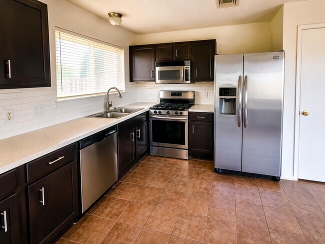 Foto del edificio - 20724 Patriot Park Ln