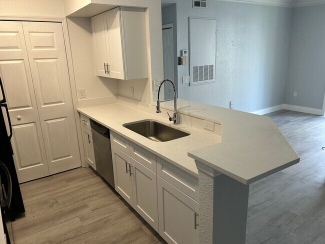 Foto del edificio - 2 Bed 2 Bath Condo In Plantation Park Near Disney Springs