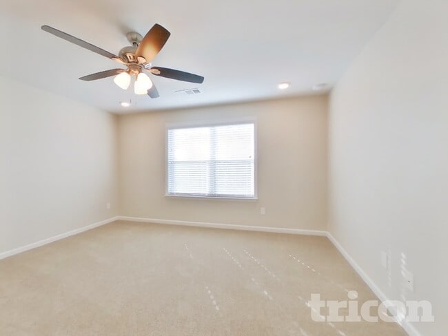 Building Photo - 36 Leyland Ct