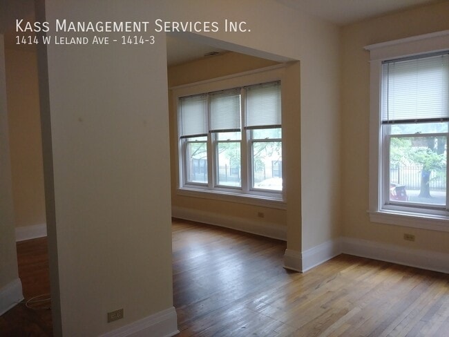 Building Photo - 1414 W Leland Ave