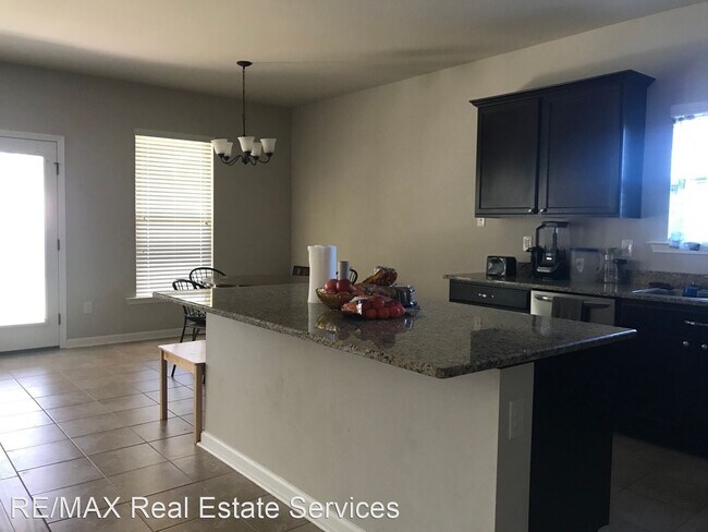 Foto del edificio - 3 br, 2 bath House - 1000 Eli-Connor Drive