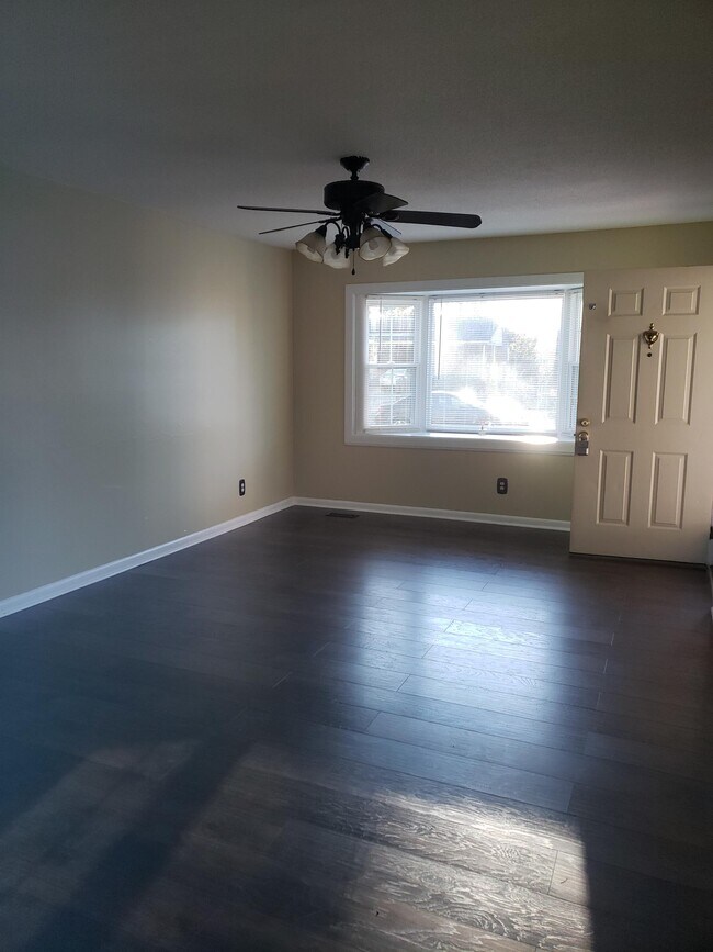 Foto del edificio - 5408 Silver Pine Ct