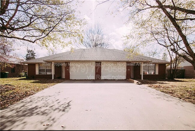 Building Photo - 2785 Ruth Ave