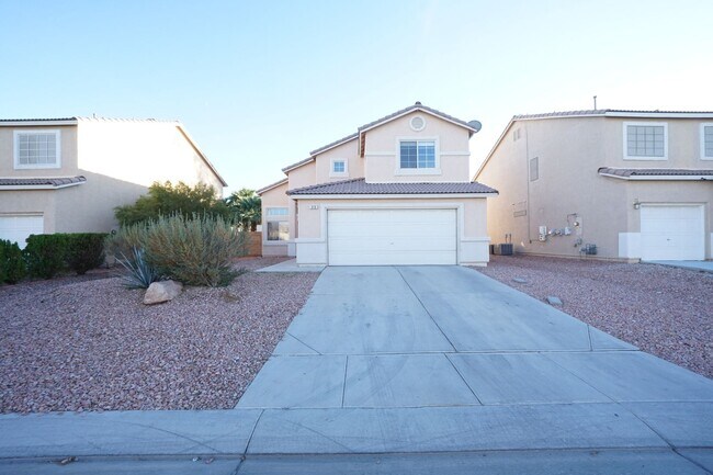 Building Photo - Great 3 bed 2.5 bath two story home in gat...