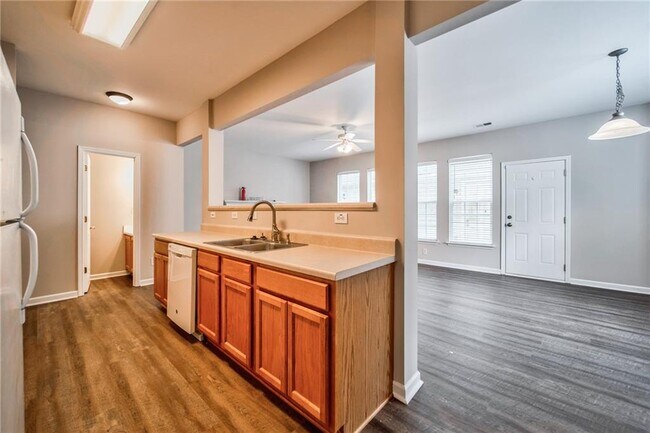 Foto del edificio - 3329 Chastain Landings Ct