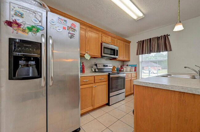 Cocina - 1308 Shell Ave