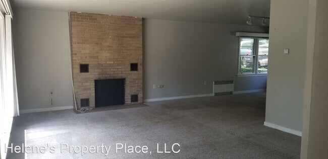 Foto del edificio - 4 br, 2 bath House - 1015 NE Alpha Road