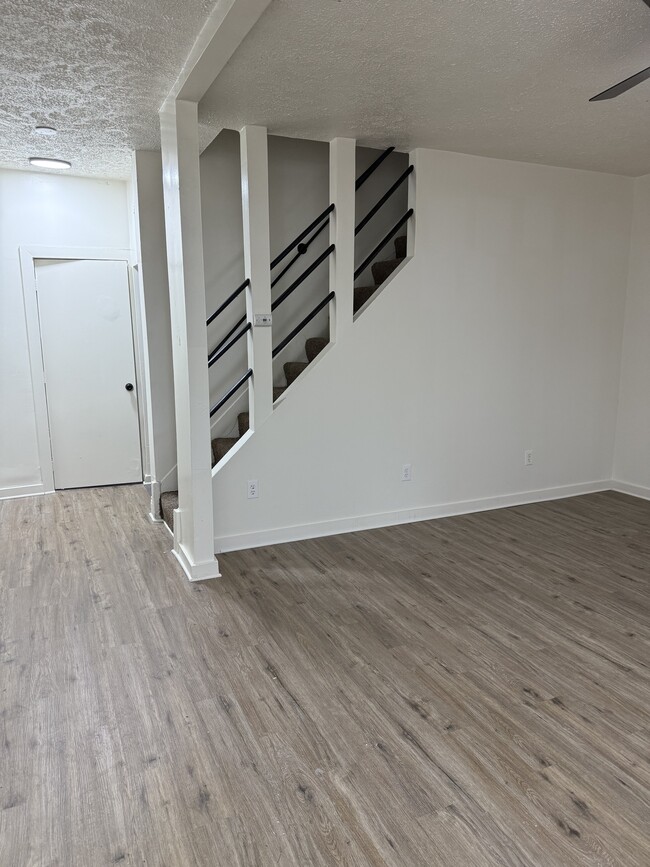 Building Photo - 722 Eureka St