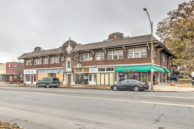 Building Photo - 5618 S Grand Blvd