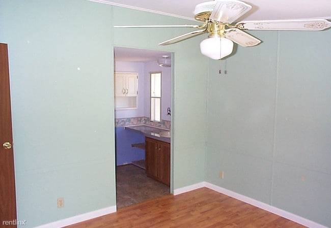 Building Photo - 3 br, 2 bath Mobile Home - 352 Pond Branch Rd
