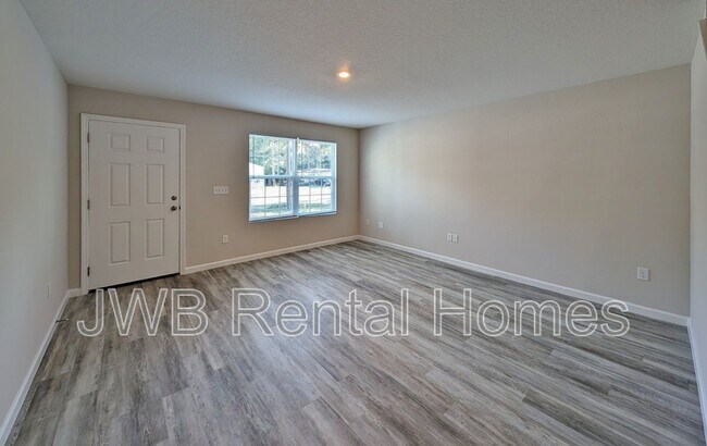 Building Photo - 8584 Nussbaum Dr