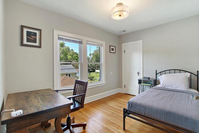 Foto del edificio - 1402 N Jackson St