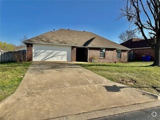 Building Photo - 516 Wildwood St