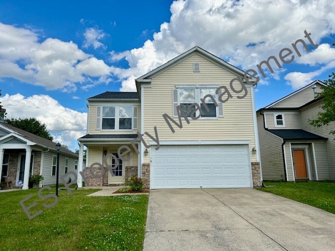 Primary Photo - Great 3 Bedroom 2.5 Bathroom Two Story Hom...