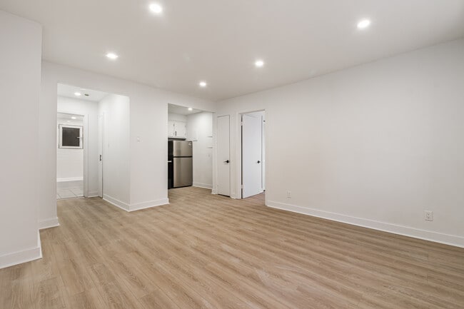 Building Photo - 6540 Wilderton