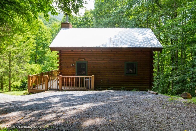 Building Photo - 1619 Evans Cove Rd
