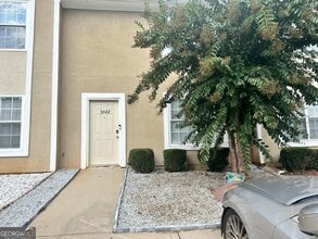 Building Photo - 3022 Fields Dr