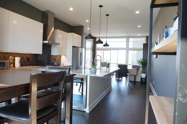 Foto del edificio - 1022 N 3rd St