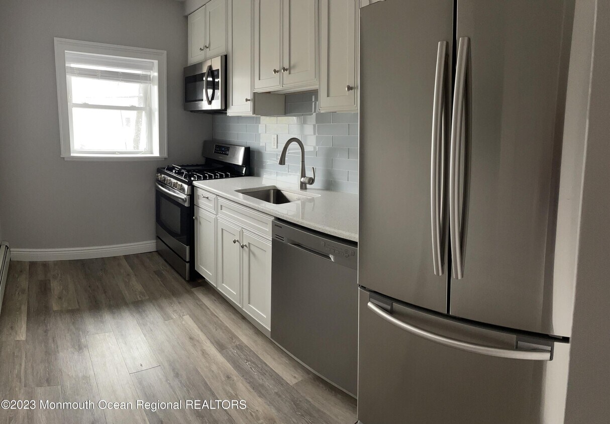 107 3rd Ave Unit F2, Belmar, NJ 07719 Apartment for Rent in Belmar