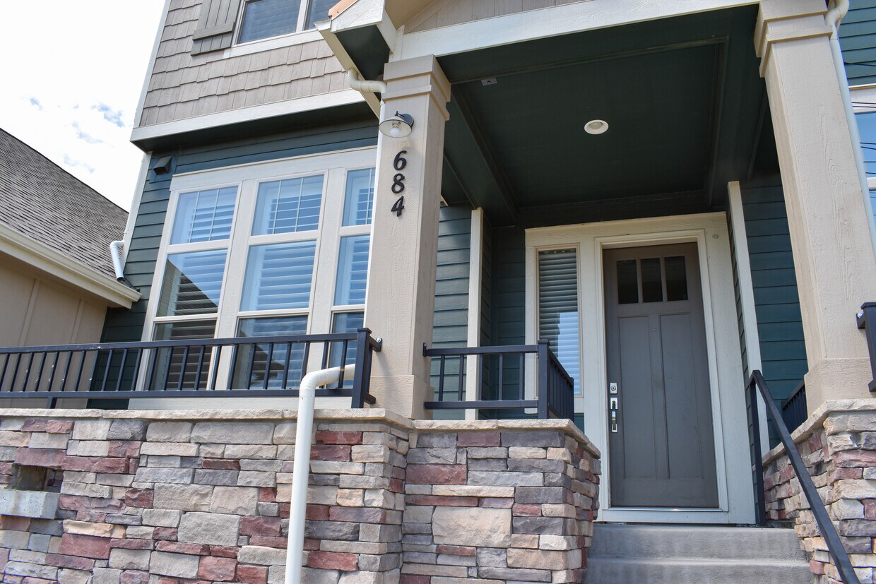 684 Mason St, Erie, CO 80516 Townhome Rentals in Erie CO