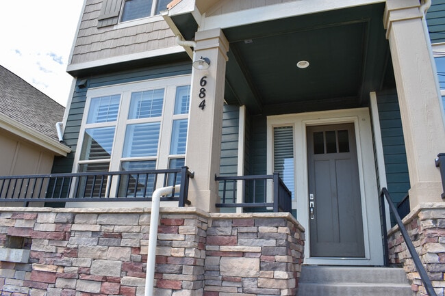 Photo - 684 Mason St Townhome