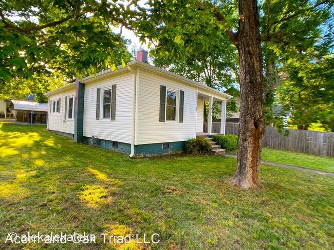 Building Photo - 3 br, 1 bath House - 637 North Avenue
