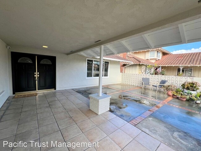 Building Photo - 4 br, 3 bath House - 9163 Evergreen Dr.