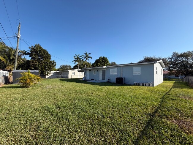 Photo - 13710 Harrison St House