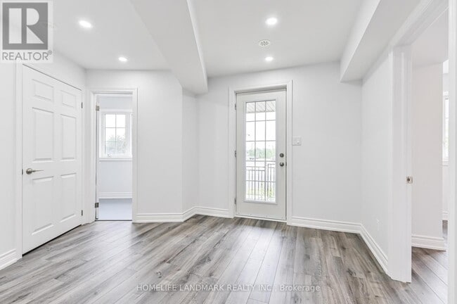 Building Photo - 154 Roy Grv Wy