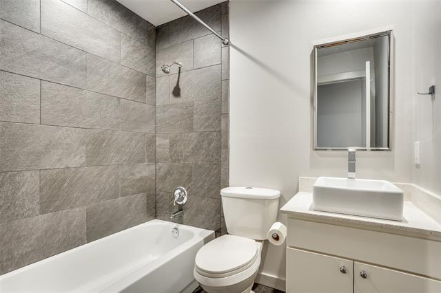Foto del edificio - 4213 Dickason Ave