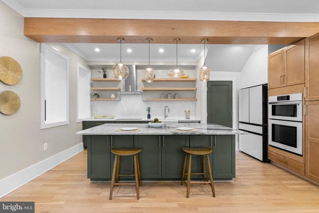 Building Photo - 1616 Kilbourne Pl NW