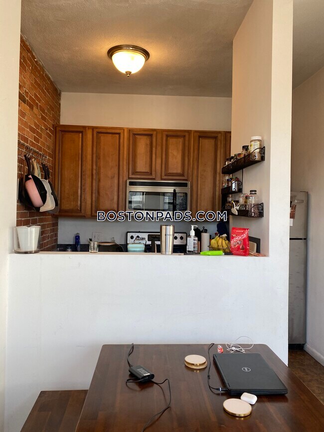 Foto del edificio - 23 Cortes St