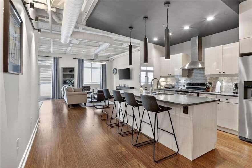 Photo - 805 Peachtree Street NE Unit 510
