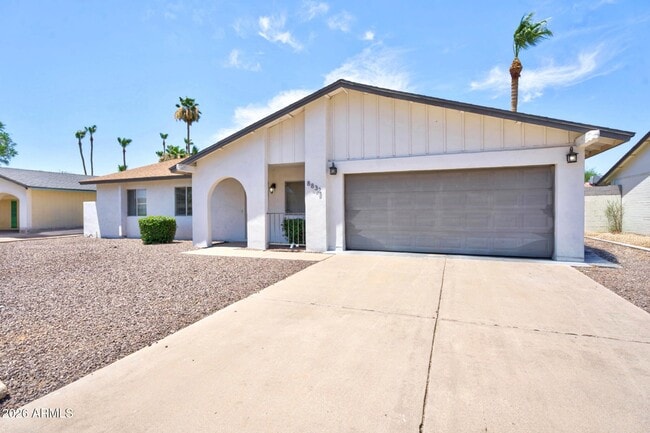 Building Photo - 8832 E Lupine Ave