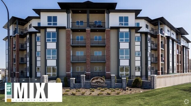 Building Photo - 10 Hill Grove Point