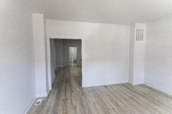 Building Photo - 3010 Harlem Ave