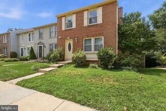 Building Photo - 14126 RED RIVER Dr