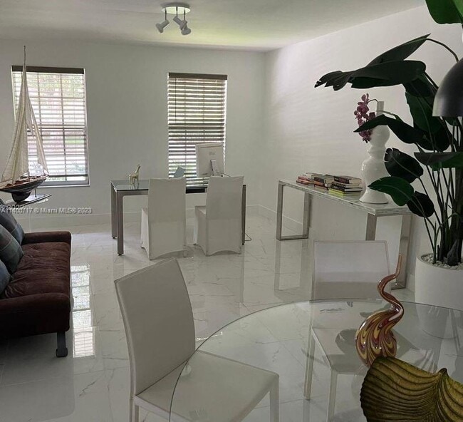 10623 SW 77th Ct, Pinecrest, FL 33156 Townhome Rentals in Pinecrest