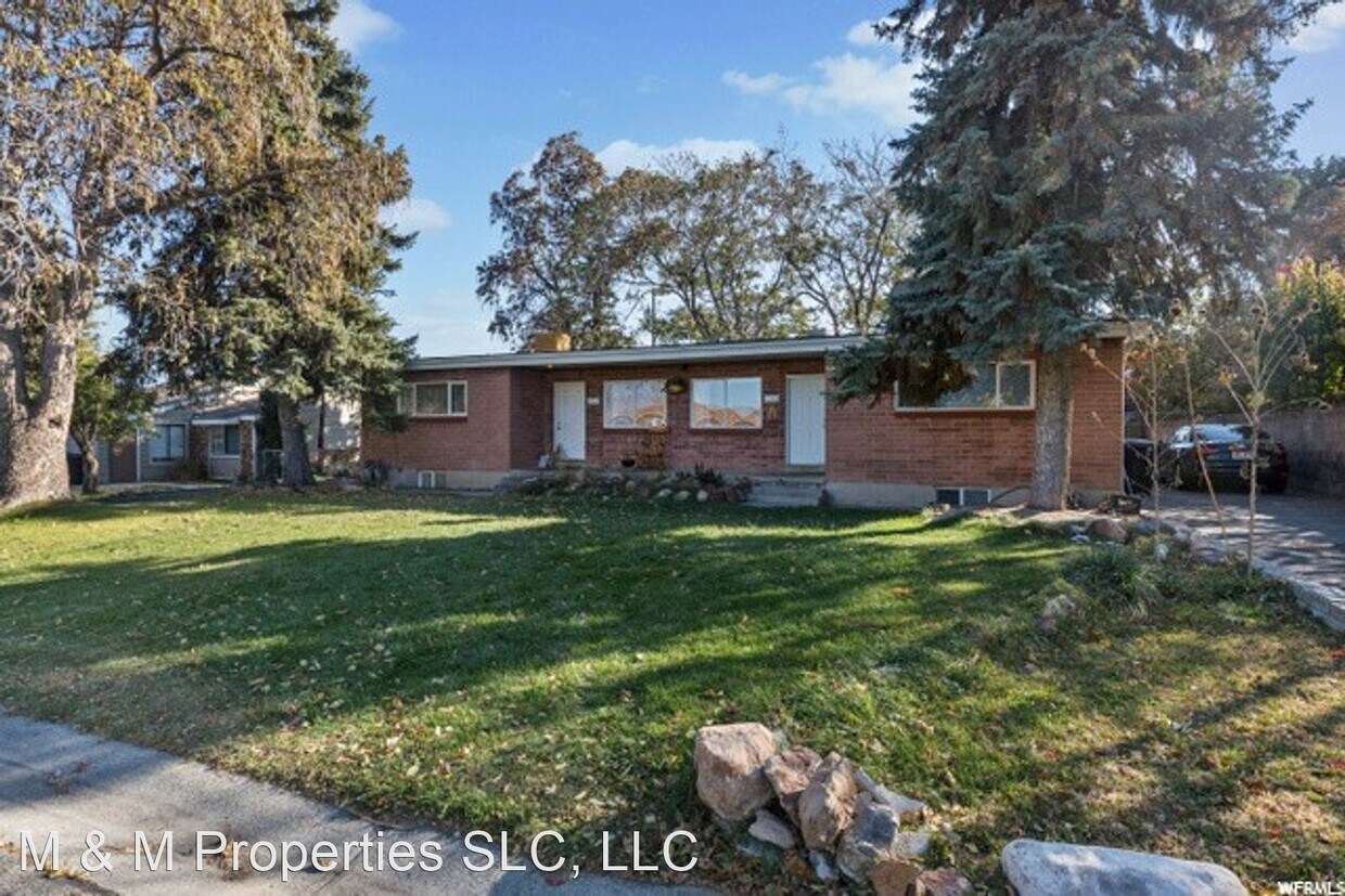 Primary Photo - 4 br, 2 bath House - 1789 W 6020 S