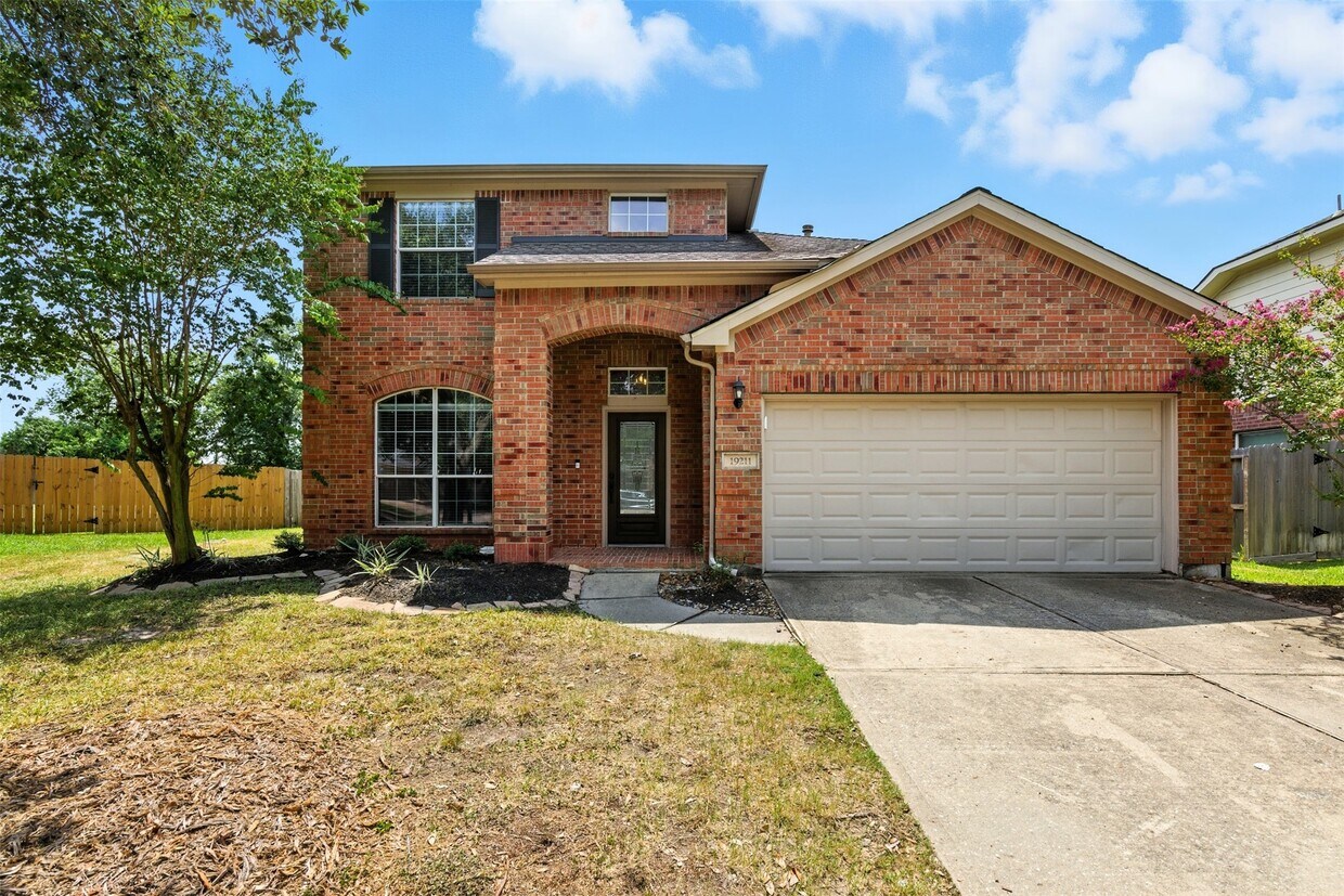 Primary Photo - 19211 Countryhills Ct