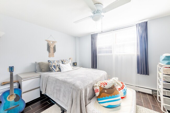 Foto del edificio - 4114 W Byron St