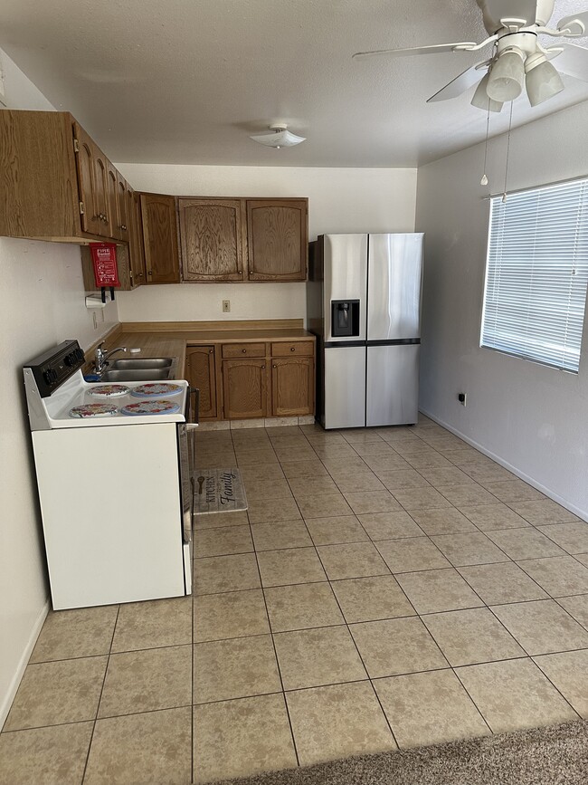 Building Photo - 862 Del Rey Dr