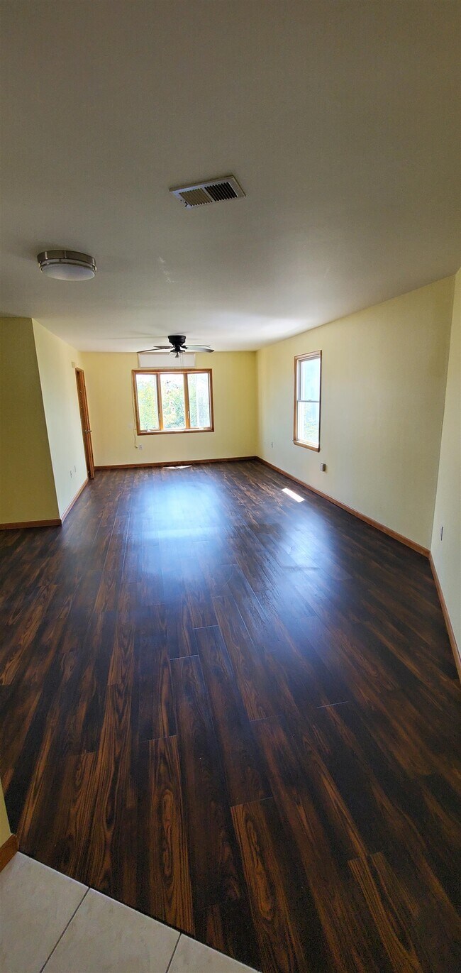 Building Photo - 26 Elm Ct