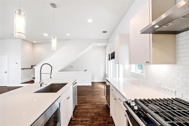 Building Photo - 4924 Dartford Dr