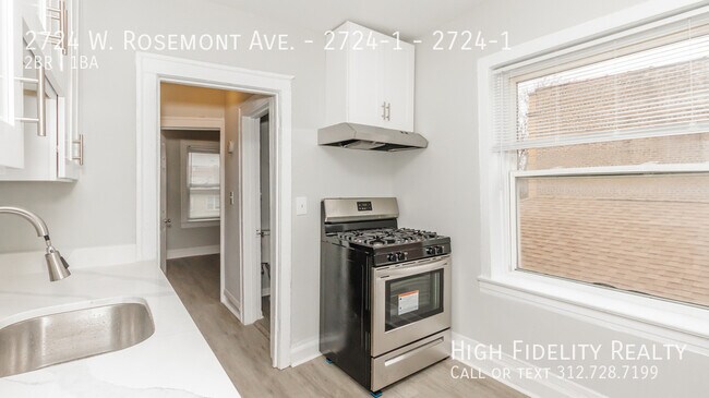 Foto del edificio - 2724 W Rosemont Ave