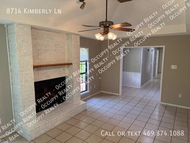 Foto del edificio - 8714 Kimberly Ln