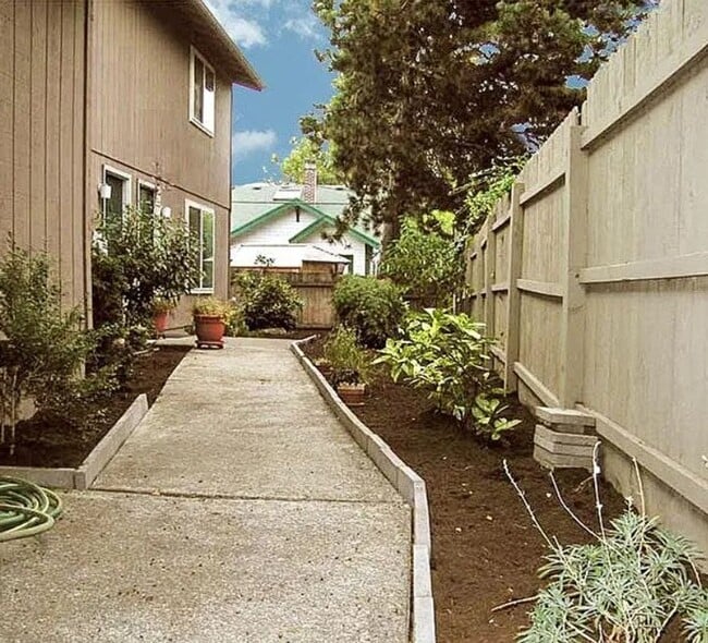 Photo - New Quimby Apartment